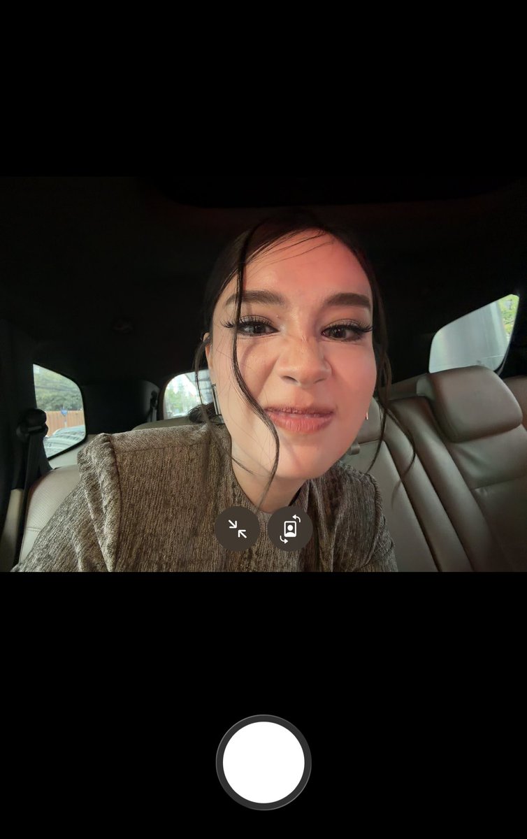 กำลังวิ่งงงไปซ้อมเต้นนต่ออ 

JAYNA ATTENDS MILIN SS26
#MilinFashionShowxJayna