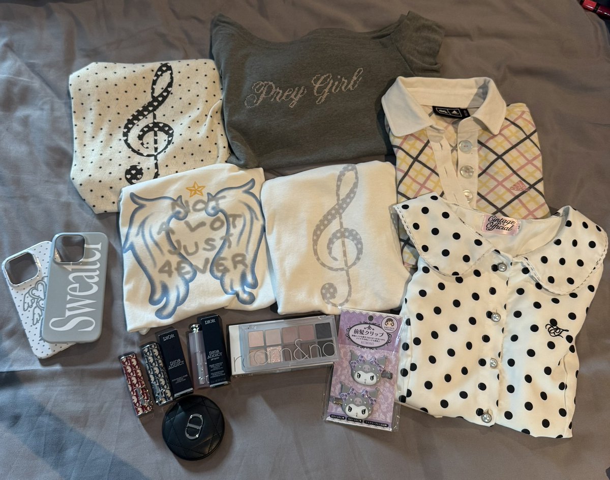 13thgi's tweet image. ราคาใต้คอมเม้น #vghbkkส่งต่อ #ส่งต่อเสื้อผ้า #vghbkkมือสอง #vghbkkส่งต่อ #ส่งต่อstylist_shop 
#ส่งต่อvghbkk #ส่งต่อเสื้อผ้ามือ2