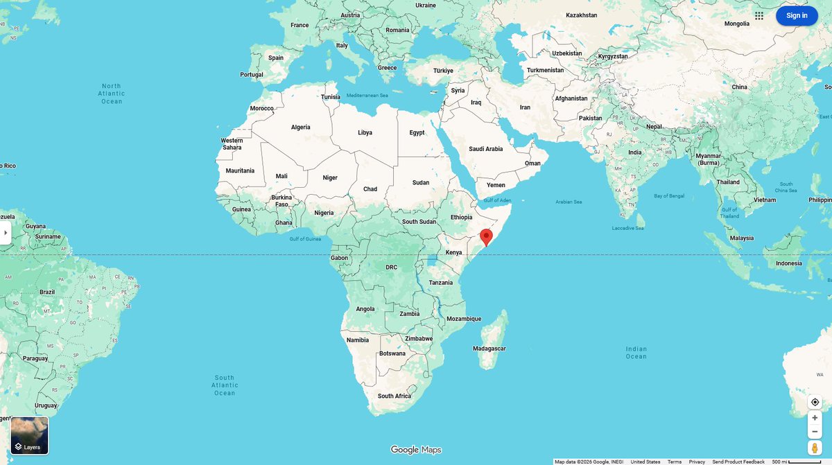 USAS_WW1's tweet image. #Planecrash #disaster #Breaking #Avgeek: February 10, 2026 PM: 1990 StarSky Fokker 50 60-YAS twin-prop with 50 passengers + 5 crew suffers engine failure after departure from Mogadishu, Somalia. Pilot turns back and "crashes" in shallows at Jasiira Beach, saving all 55! 🇸🇴👏🙏❤️