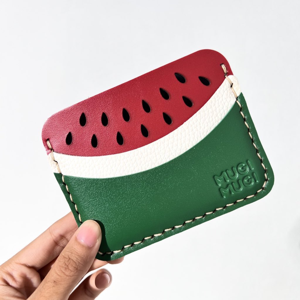 SO PROUD OF THIS LOCAL BRAND… they’re selling these card holders and donating some of the profits to Palestine🥺💗
