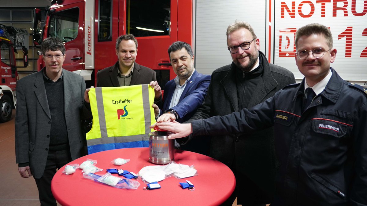 Ersthelfer gesucht: Pirmasens schließt sich KATRETTER-System an

Pirmasens nutzt ab 1.1.2026 das KATRETTER-System zur Ersthelfer-Alarmierung. Anmeldung &amp; kostenlose Schulung unter katretter@pirmasens.de. Infos: pirmasens.de/katretter