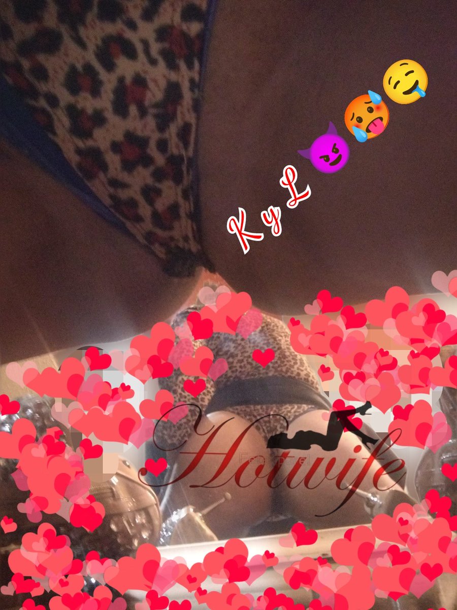 Rico miércoles..... A la orden para el desorden y para pasarla super rico ..me encanta convivir y q mis adminirsdores me tomen fotos ..videos para mandarlos a mi esposo y tengamos una cita rica los tres 🫣🤤🥵😈😈😋☺️