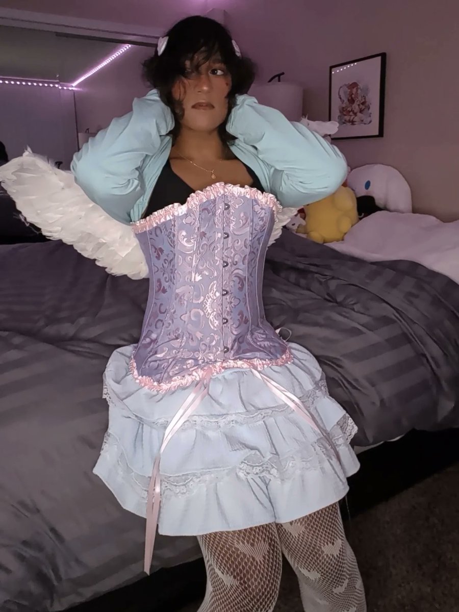 Will you be my valentine? 💙🪽 #femboy #Valentine