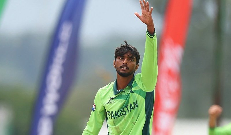 Momin Qamar sold to sialkot sialkot at 1.075 Crore

#PSLAuction  | #PSL11 | #PSL2026