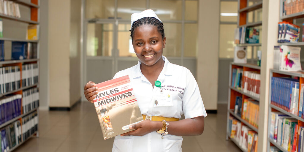 Book Aid International tweet media