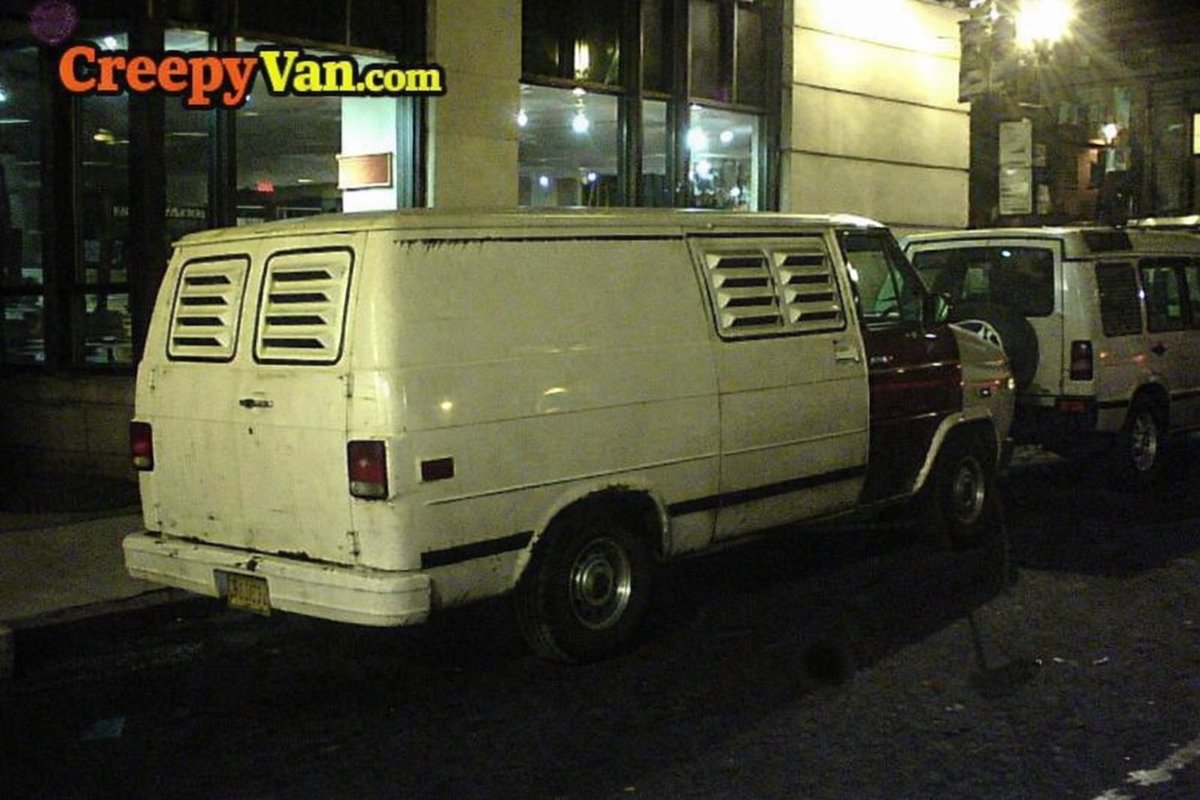 CreepyVan69's tweet photo. Nothing like louvers covering the windows that scream safety!  #creepy #van #lifestyle https://t.co/O1Ph5SsPeO