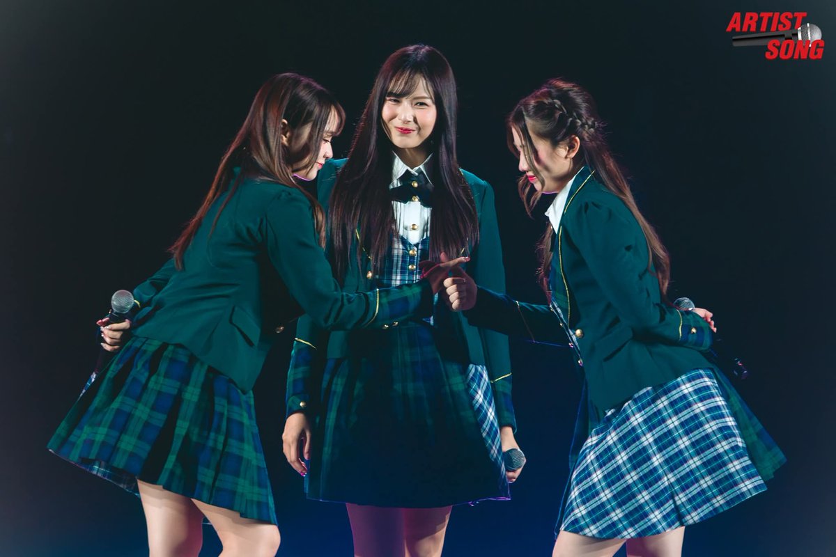 Nanapupsyou_fc's tweet photo. [ภาพบรรยากาศ] งาน THE ABC HOUR ที่รวบรวม 48 Group ทั้งรุ่นพี่อย่าง AKB48 และ BNK48 , CGM48 มาร่วม collab กันบนเวทีเดียวกัน

#NanaCGM48
#TheABCHour #AKB48 #BNK48 #CGM48 
#japanexpo #JapanExpoThailand https://t.co/uAFO17ErS6
