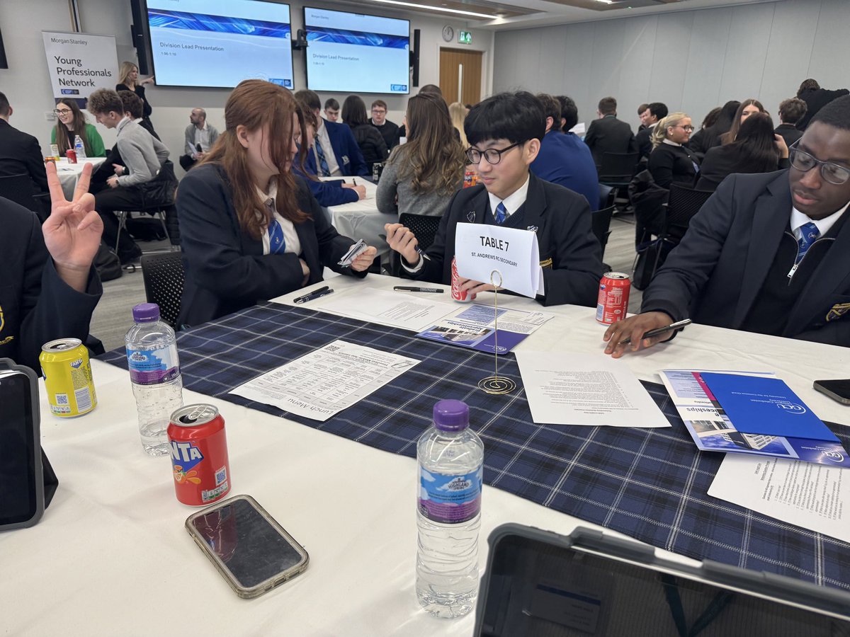 Miss Burrell tweet media