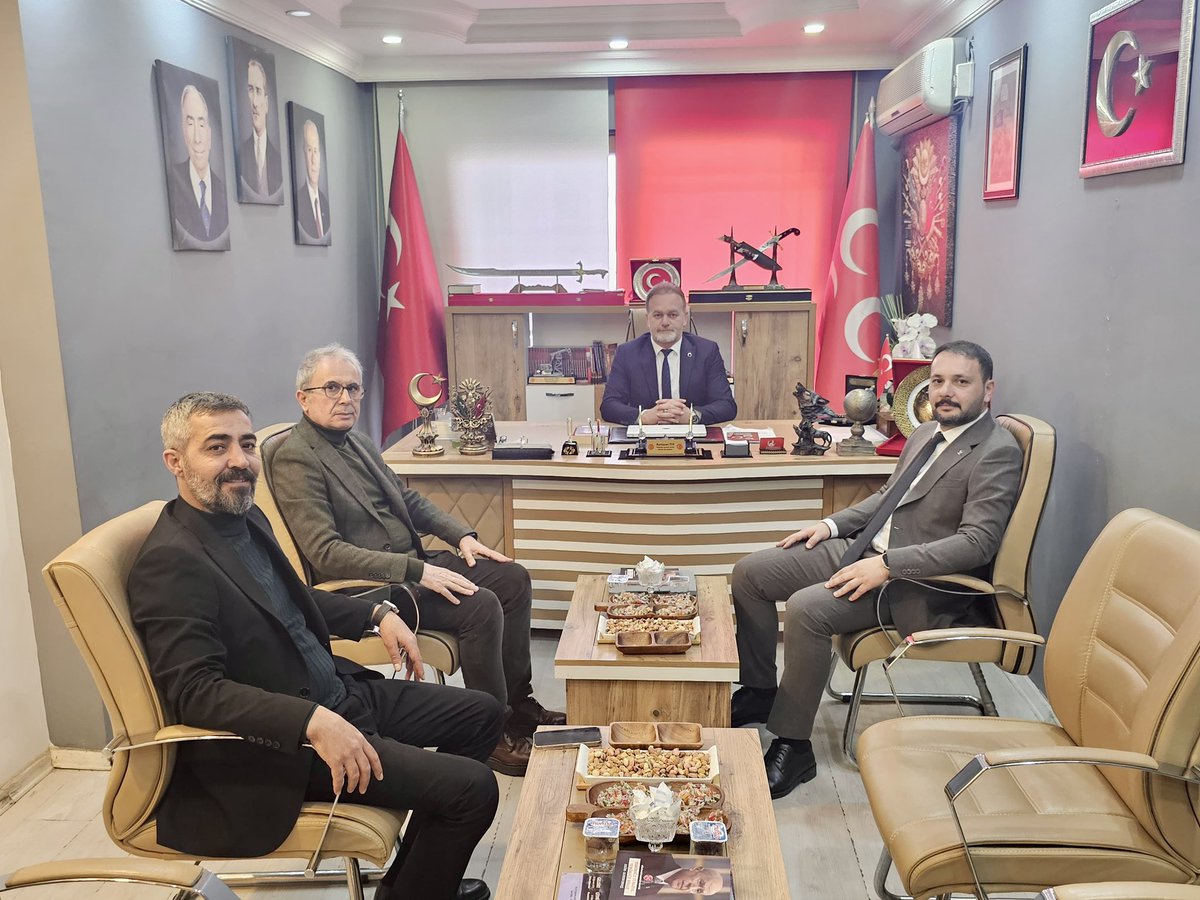 AK Parti Batman Merkez İlçe Başkanı Sayın Fatih Doğu’nun teşkilatımıza gerçekleştirdiği nazik ziyaretten memnuniyet duyduk. Şehrimizin geleceği, milletimizin huzuru ve ortak değerlerimiz adına yapılan her istişareyi kıymetli buluyor; nazik ziyaretleri dolayısıyla kendilerine