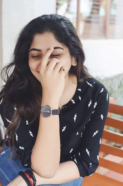 5 दिन हो गए रेवेन्यू शेयरिंग paused ही है 

क्या करूं मन नहीं लग रहा 😥😢