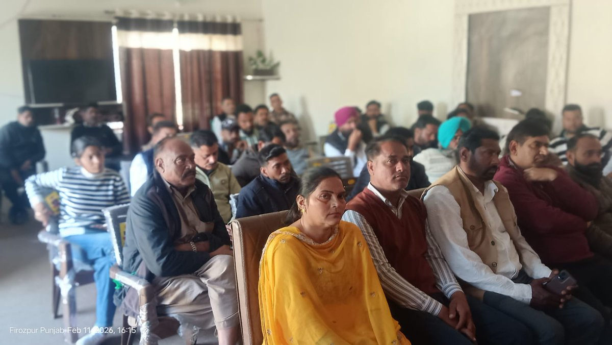 ਅੱਜ ਭਾਜਪਾ ਜ਼ਿਲ੍ਹਾ ਪ੍ਰਧਾਨ ਫਿਰੋਜ਼ਪੁਰ ਸ਼੍ਰੀ ਸਰਬਜੀਤ ਬਾਠ ਜੀ ਦੀ ਅਗਵਾਈ ਹੇਠ ਮਹਾਨ ਰਾਸ਼ਟਰਵਾਦੀ ਅਤੇ ਮਾਰਗ ਦਰਸ਼ਕ ਪੰ ਦੀਨਦਿਆਲ ਉਪਾਧਿਆਏ ਜੀ ਦੀ ਬਰਸੀ ਮੌਕੇ ਫਿਰੋਜ਼ਪੁਰ ਵਿੱਖੇ ਸ਼ਰਧਾਂਜਲੀ ਸਮਾਰੋਹ ਕੀਤਾ ਗਿਆ ਇਸ ਮੌਕੇ ਜ਼ਿਲ੍ਹਾ ਅਹੁਦੇਦਾਰ,ਮੰਡਲ ਪ੍ਰਧਾਨ ਅਤੇ ਵਰਕਰ ਵੀ ਮੌਜੂਦ ਸਨ।