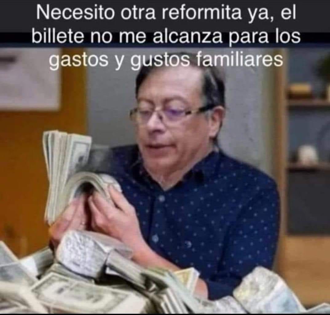Todo el círculo de Petro está metido en líos judiciales, ¿fue a sus espaldas?
En tres años y medio de mandato, Gustavo Petro acumula tantos escándalos que varios de sus colaboradores cercanos, que fueron su mano derecha, están respondiendo ante la Fiscalía y los tribunales.