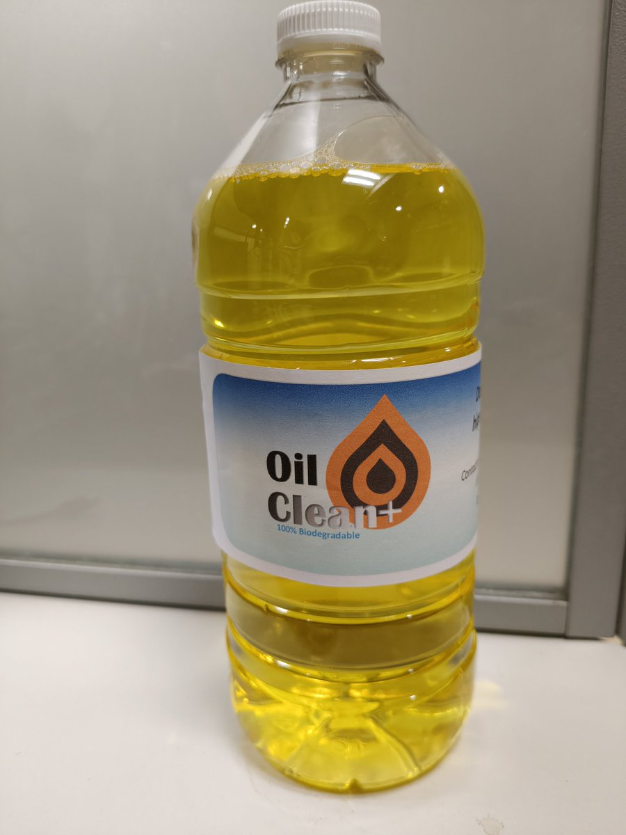 juancreyez's tweet photo. Poderoso desengrasante Oiloclean+, efecto en 1, 2, 3...✨ https://t.co/lf69CPWrFC