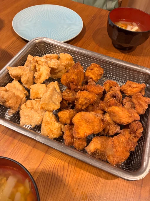 妻が唐揚げを揚げてくれた。ありがとう。 