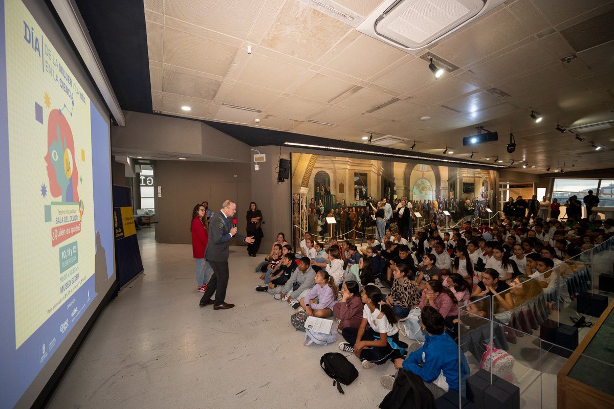 Con motivo de la celebración del Día Internacional de la Mujer y la Niña en la Ciencia he asistido a las jornadas con escolares que ha organizado <a href="/GranCanariaJven/">Gran Canaria Joven</a> para fomentar que las niñas elijan carreras de ciencias 🧪🔬
Muchas gracias a la consejera <a href="/OlaiaMoran/">Olaia Morán Ramírez</a> por invitarme.