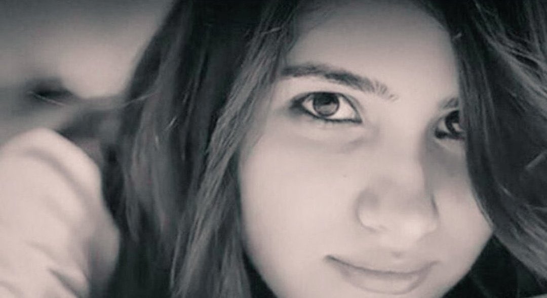 başka erkek eli değmesin diye tabutunu taşıyan kadınlar..
mekanın cennet olsun, seni unutmayacağız 
#ÖzgecanAslan