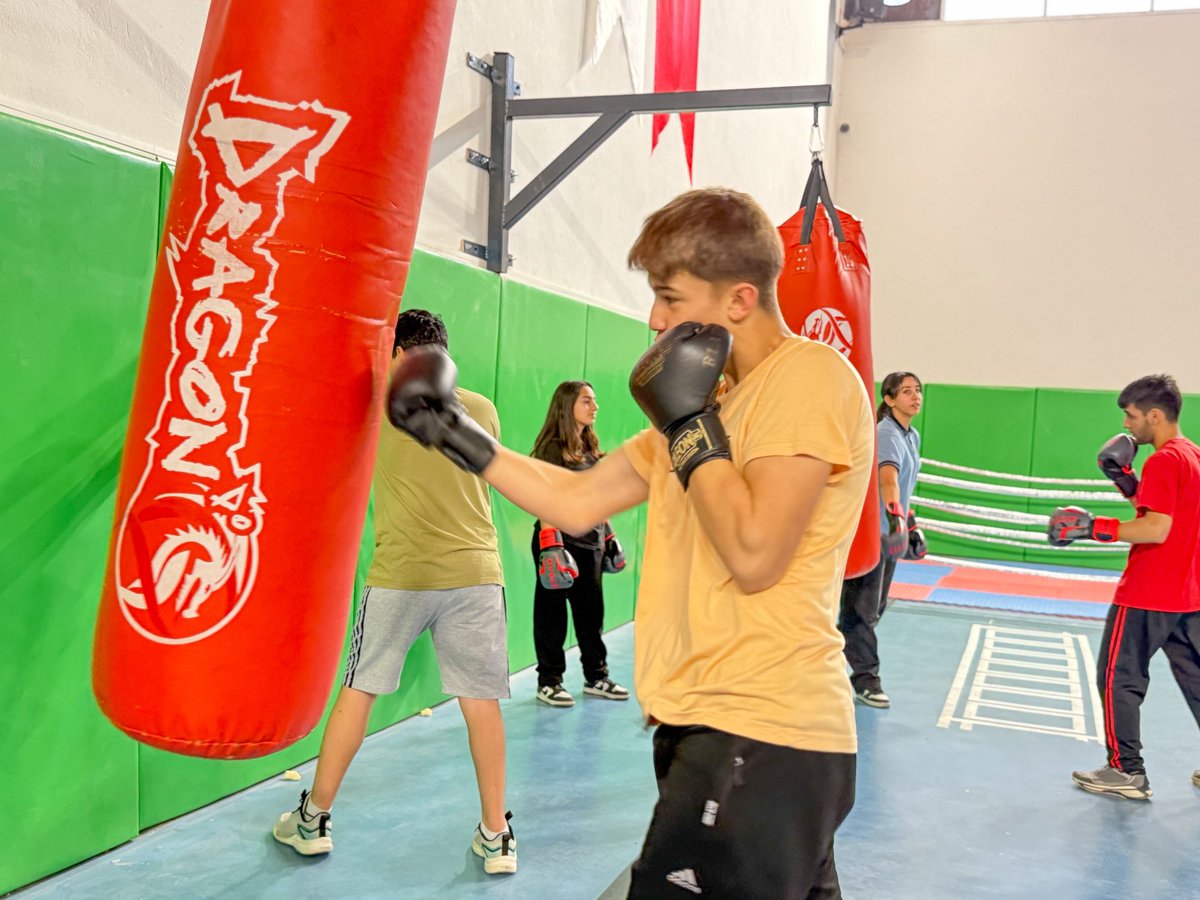 ✔️ Disiplin
✔️ Dayanıklılık
✔️ Özgüven

🥊 Boks Eğitimleri 🤩

#bayındırgençlikmerkezi 
#sağlıklıyaşamvesporatölyesi