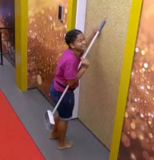 veehrdadeiro's tweet image. vem jonas