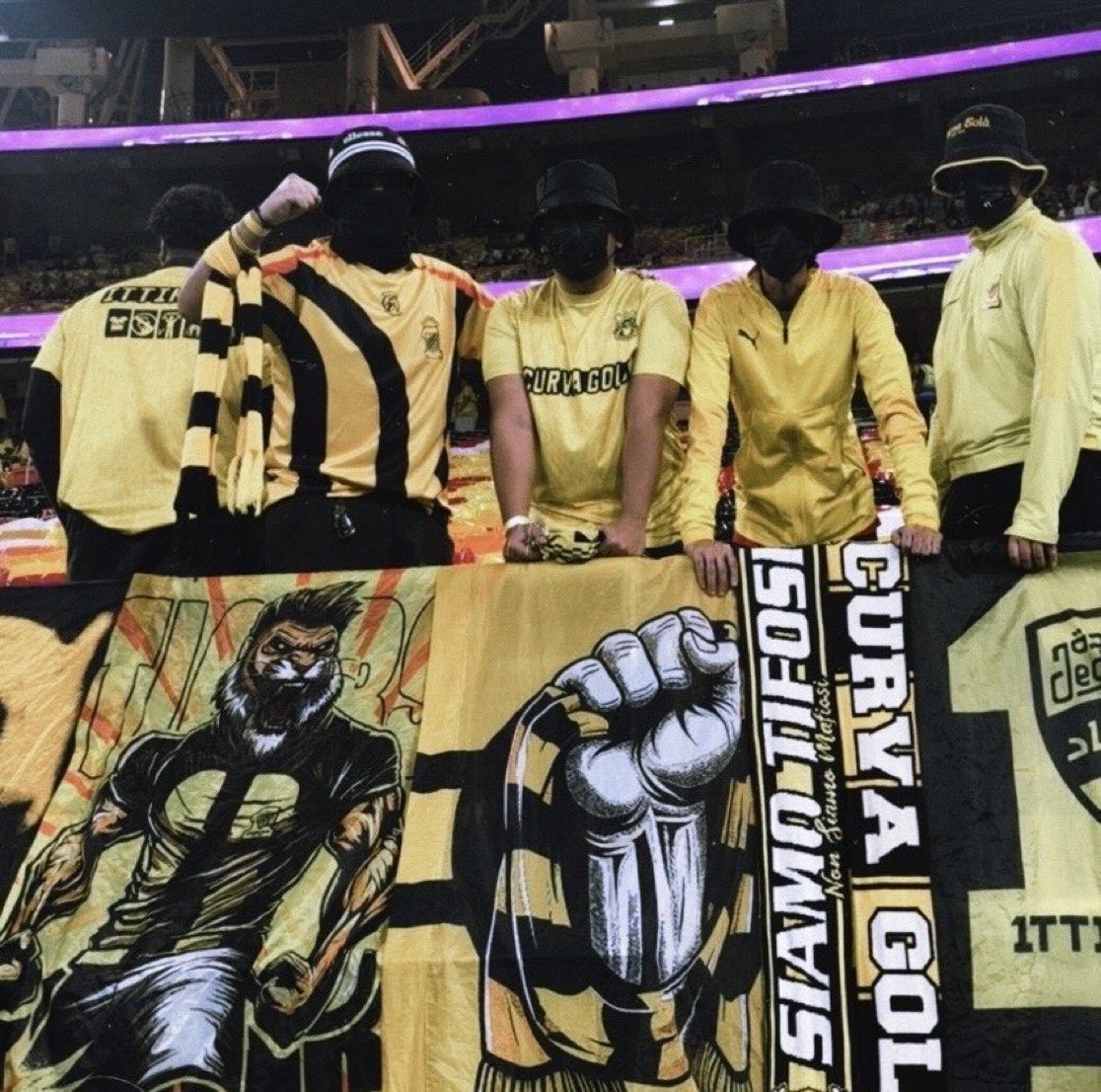 #الجمعة_الجوهرة_موعدنا
اذا مابتحضر لناديك في هذي الفترة الي يحتاجك فيها فصدقني ماله داعي تحضر معنا اوقات الفرح