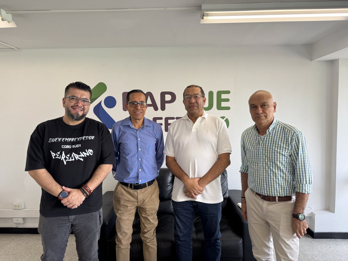 Articulamos con David Giraldo Rosero, director de Planeación Estratégica e Integración Regional de <a href="/Alcaldiapereira/">Alcaldía de Pereira</a>, una agenda clave en logística, sostenibilidad y recursos hídricos. Avanzamos en la integración de proyectos para impulsar el desarrollo de la región.