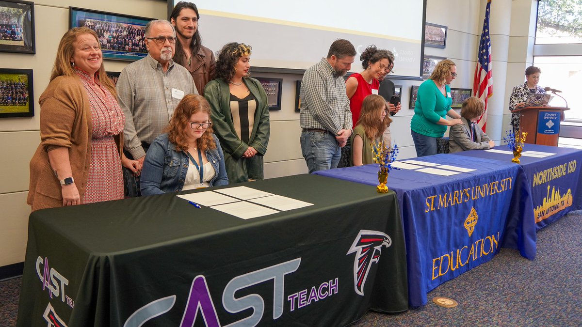 StMarysU's tweet photo. Future teachers are making it official! ✍🏼🍎

During a special signing ceremony this month, high school juniors and seniors from Northside ISD's CAST Teach, participating in St. Mary's University's Next Generation Teachers Program, committed to continuing their education at #StMU with the goal of becoming teachers. The classroom of tomorrow starts today!

Read the full story here: https://t.co/bkHTJB94dO
