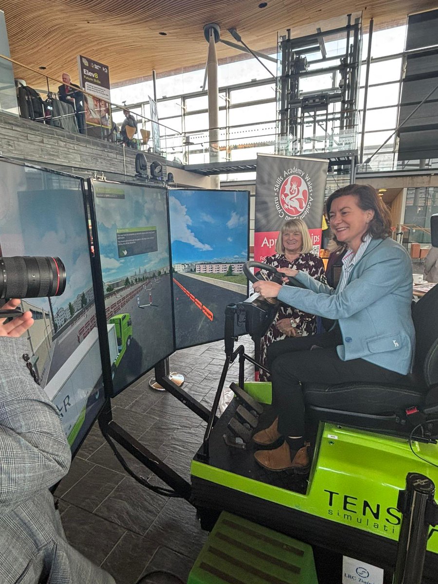 LRC Training tweet media