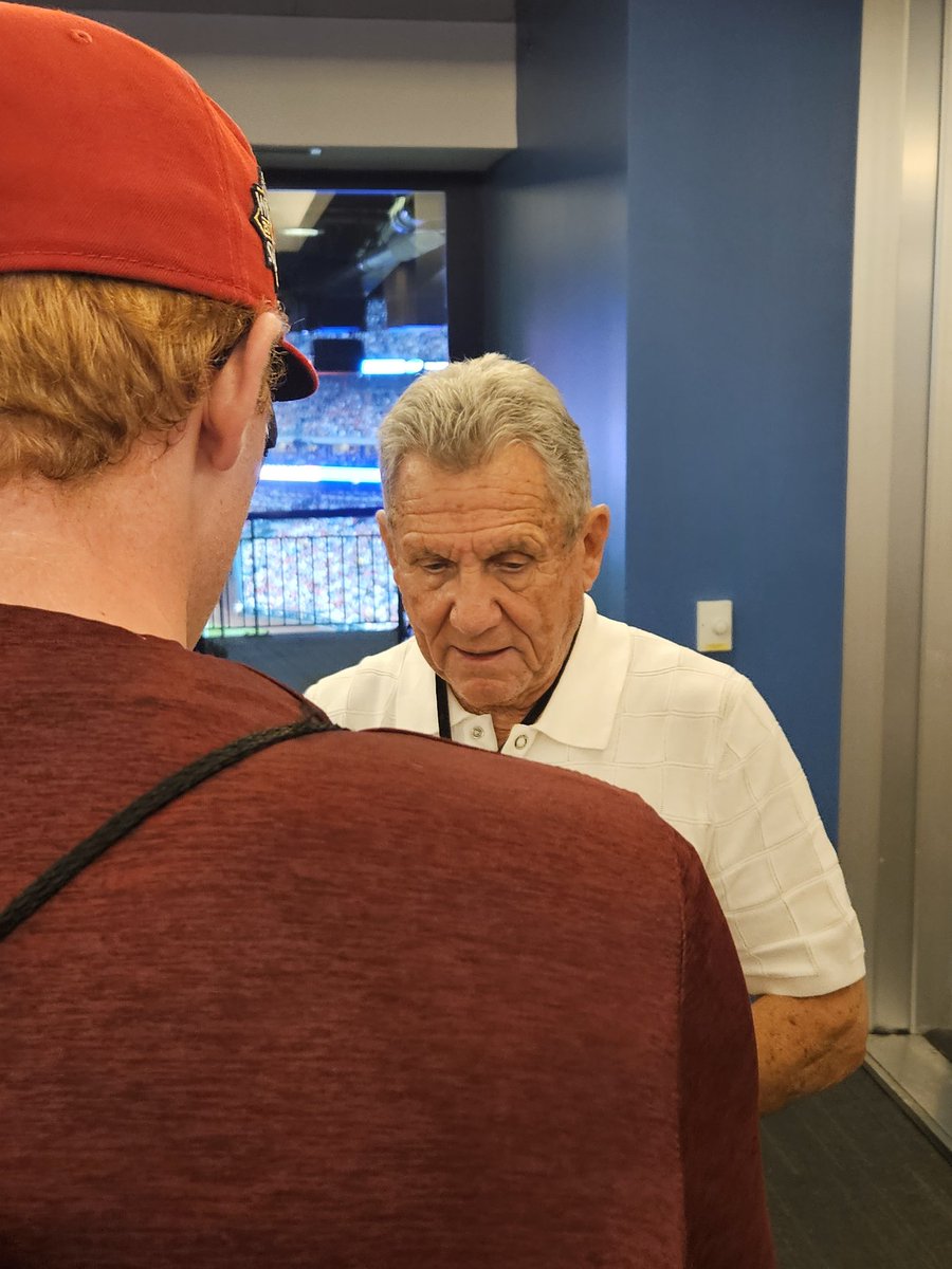 Pete Thompson tweet media