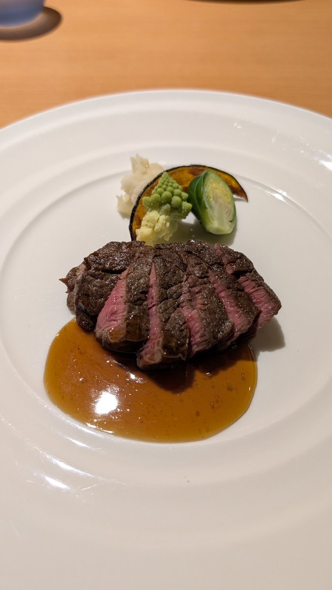 mitchie_asap's tweet photo. 自分の働いている会社で、試泊と食事
コースは美味しいというのは前提として魅せるという必要性があるということを実感させられました🍚 https://t.co/MhDTDwdvwu