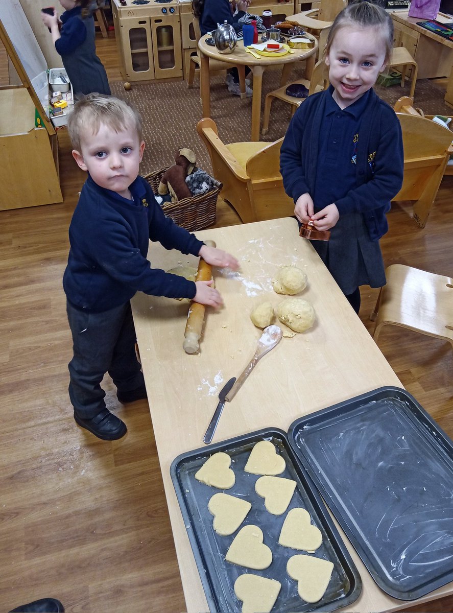 Mrs Davies tweet media