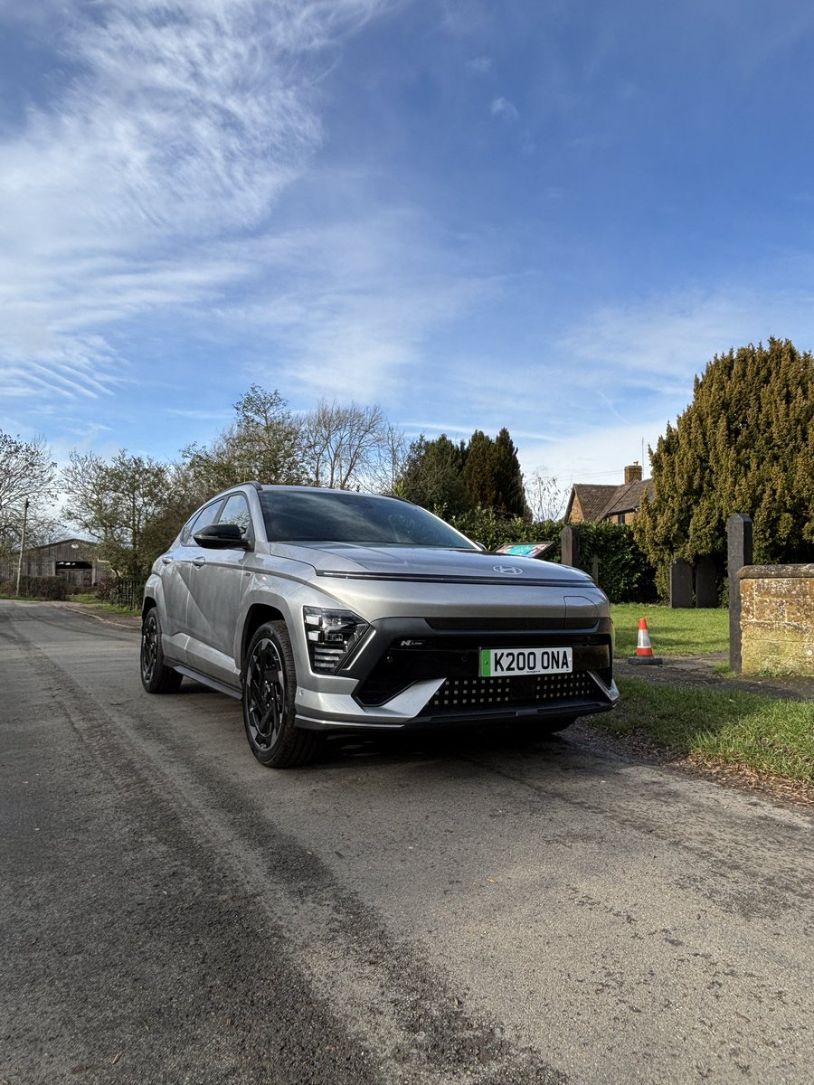 Company Car & Van tweet media