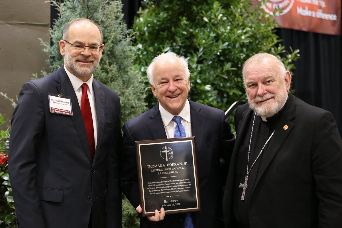FlaCathBps's tweet photo. 🏆And the award goes to…the Horkan Distinguished Catholic Leader Award was presented to Jim Towey this morning at the CDAC Legislative Breakfast. Jim is the founder and CEO of Aging with Dignity, and previously was legal counsel and advisor to Mother Teresa, president of two Catholic colleges, and a member of the White House Senior Staff under President George W. Bush. #catholicdays #catholicdays2026 L-R: Michael Sheedy, Executive Director, Florida Conference of Catholic Bishops, Jim Towey, Archbishop Thomas Wenski
