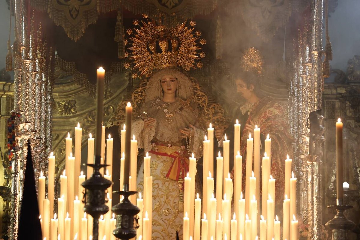 #MIÉRCOLESENELALCÁZARVIEJO

"Ninguna cosa externa que entra en el hombre puede mancharlo; lo que lo hace impuro es aquello que sale del hombre".

📖 Evangelio del día (Mc 7,14-23)
📸 ABC de Córdoba 

#AmorYPasión #PasiónDeCórdoba