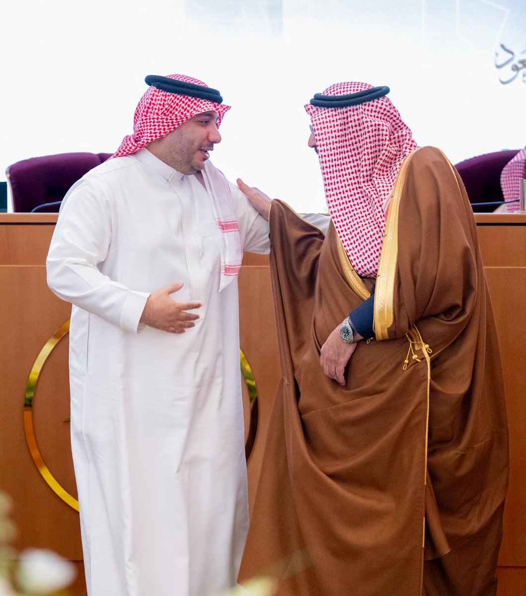 تشرفت اليوم باستلام #جائزة_صناعة_المحتوى
والتكريم من صاحب السمو الملكي الأمير الدكتور فيصل بن مشعل بن سعود بن عبدالعزيز 
الجائز في نسختها الخامسة لتكريم أصحاب المحتوى المميز في عدة مجالات، للمؤسسات والأفراد، وكان لي الشرف بالتتويج بها، وإلقاء الكلمة نيابة عن إخوتي وأخواتي