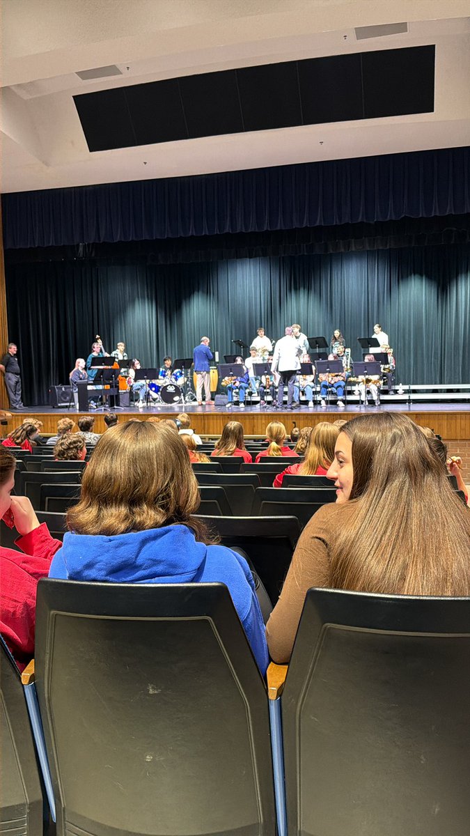 Jazz band show and tell today!! Thank you Mr. Farrell  and Mr. Bierman for coming and giving us great comments!! Thanks Grand Island Northwest, Hastings and UNK  for joining us!!