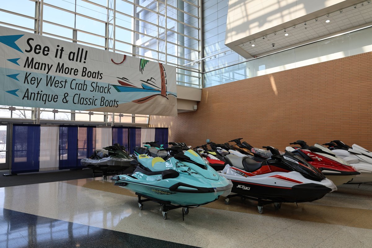 DeVosPlaceMeet's tweet image. Boats⛵ Boats🚤 Boats🛥️

Your #GrandRapids Boat Show kicks off today at #DeVosPlace featuring the broadest array of boats ever! Today thru Sunday take a peek at new boats, watch Twiggy the Waterskiing Squirrel, learn about boat &amp;amp; water safety and escape to Key West (sort of)