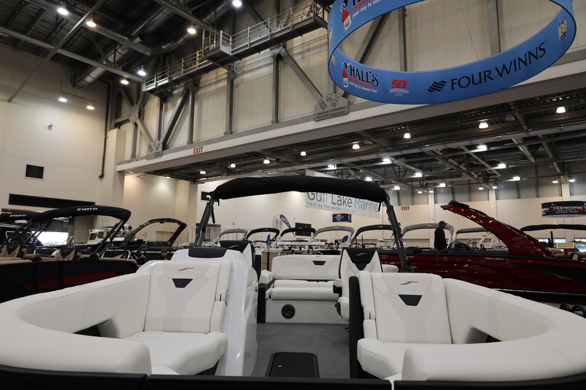 DeVosPlaceMeet's tweet image. Boats⛵ Boats🚤 Boats🛥️

Your #GrandRapids Boat Show kicks off today at #DeVosPlace featuring the broadest array of boats ever! Today thru Sunday take a peek at new boats, watch Twiggy the Waterskiing Squirrel, learn about boat &amp;amp; water safety and escape to Key West (sort of)