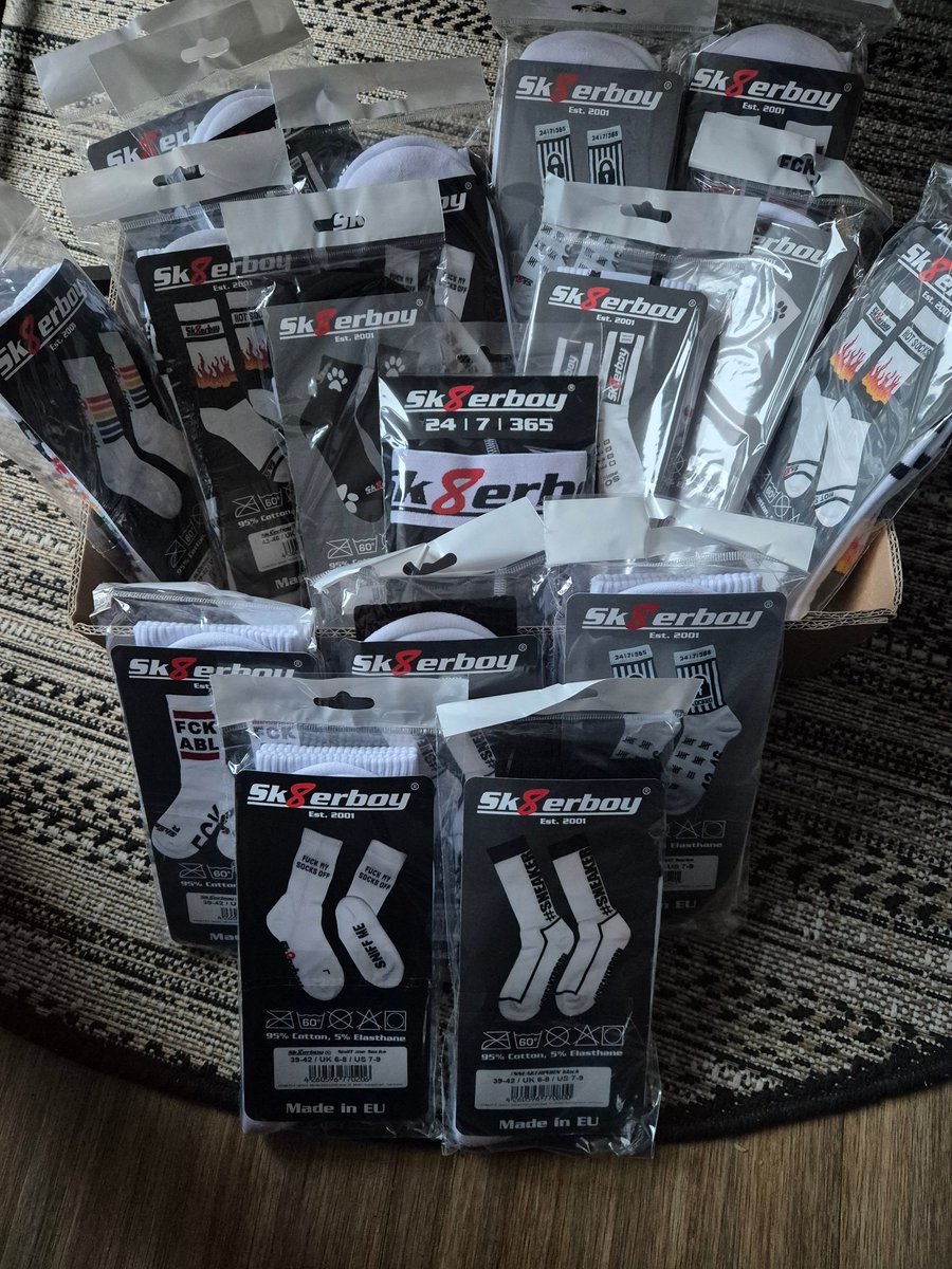 💥 DROP SK8ERBOY 💥

Envie d’un look qui attire les regards ? 😏

Nouvelle sélection de sous-vêtements SK8ERBOY dispo sur ma boutique Vinted.

vinted.fr/member/3134728…

Hot, stylé, assumé — comme on aime.

Quantités limitées 🔥

#Sk8erboy #VintedShop #Underwear #SexyStyle #sexshop