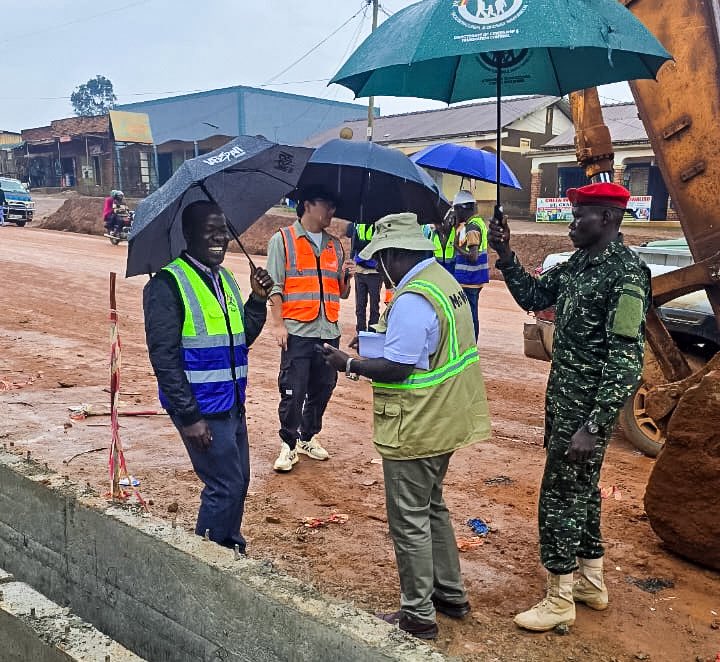 MoWT_Uganda's tweet photo. #Mutukula: @GenWamala inspects ongoing rehabilitation works along Masaka—Kyotera—Mutukula Road.
#QUOTE: “The progress is good. The project is highly appreciated by the Public . The contractor is fully mobilised with new equipment and machinery. I’m confident that the project timelines will be met,” Gen. Katumba Wamala.
Given that this corridor is a major international trade route to Mutukula border, improving its structural integrity not only enhances freight efficiency but also reduces crash exposure for both long-haul trucks and local road users.