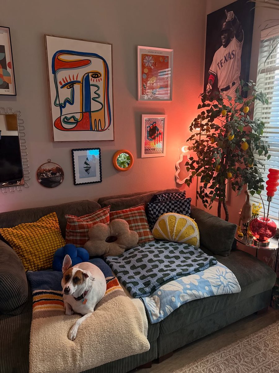 interiorsuckerr's tweet photo. https://t.co/O6RKSSvvIN