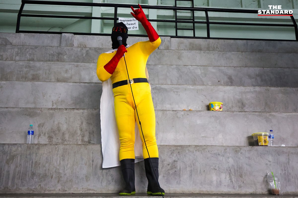 โต้ข้อกล่าวหา กกต. กลุ่มชลบุรีเขต 1 เฝ้าหีบท้าเปิดหลักฐานมาสู้กัน
.
วันนี้ (11 กุมภาพันธ์) เวลา 21.00 น. ตัวแทนกลุ่มประชาชนทั้ง 6 คน ซึ่งเป็นกลุ่มแรกที่อยู่ในเหตุการณ์ก่อนขนย้ายหีบบัตรเลือกตั้ง สส. ชลบุรี เขต 1 นำมาสู่การเฝ้าหีบและเรียกร้องต่อคณะกรรมการการเลือกตั้ง (กกต.)