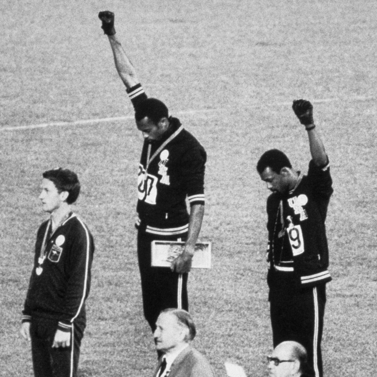 HQNewsNow's tweet photo. “You're there to play a sport...You're not there to pop off about politics” https://t.co/3ISCNYib2m