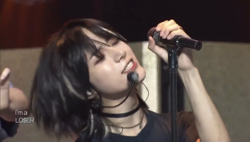 if i wasn’t a kpoper and someone told me it’s a girlgroup member i’d believe them