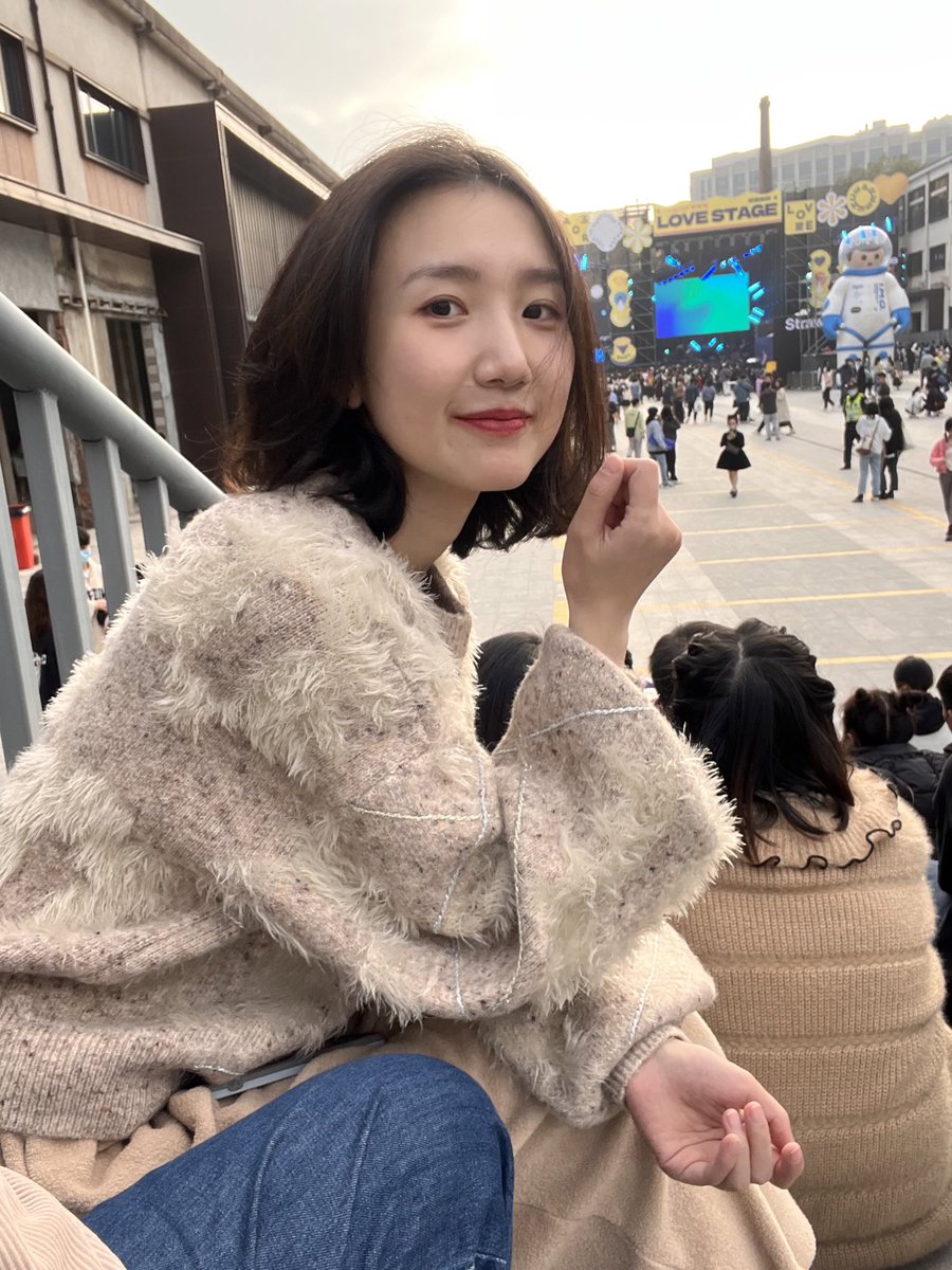 大家怎么过年啊，我怎么一点都没有过年的感觉呢🥲