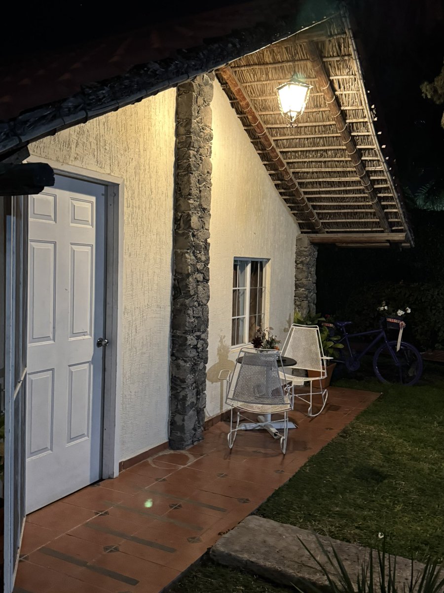 Chicanatravels's tweet image. Arrived late last night at our hotel during our mini road trip. It was so cute. The whole place was like a little magic oasis. 🥰 #rioverde #slp #mexico 🇲🇽 ❤️