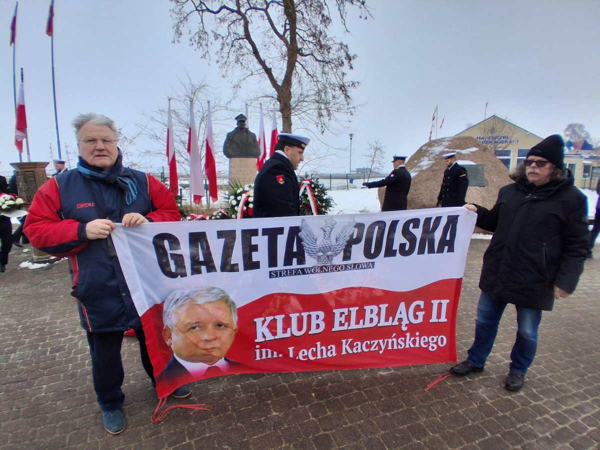 KlubyGP's tweet image. 📷 #Puck | #KlubyGazetyPolskiej Elbląg II, Puck, Wejherowo, Rumia i inne delegacje @KlubyGP uczestniczyły w 106. rocznicy Zaślubin Polski z Morzem 🇵🇱⚓

W uroczystościach wziął udział Prezydent RP Karol Nawrocki @prezydentpl 

#BudujemySpołeczeństwoObywatelskie