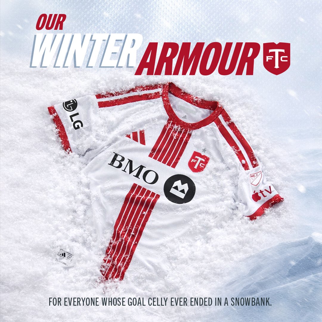 WakingtheRed's tweet image. Toronto FC unveils its new "Winter Armour kit", with six stripes to represent the six boroughs of Toronto 🔴

Where have we seen this before?

#TFCLive #CanPL