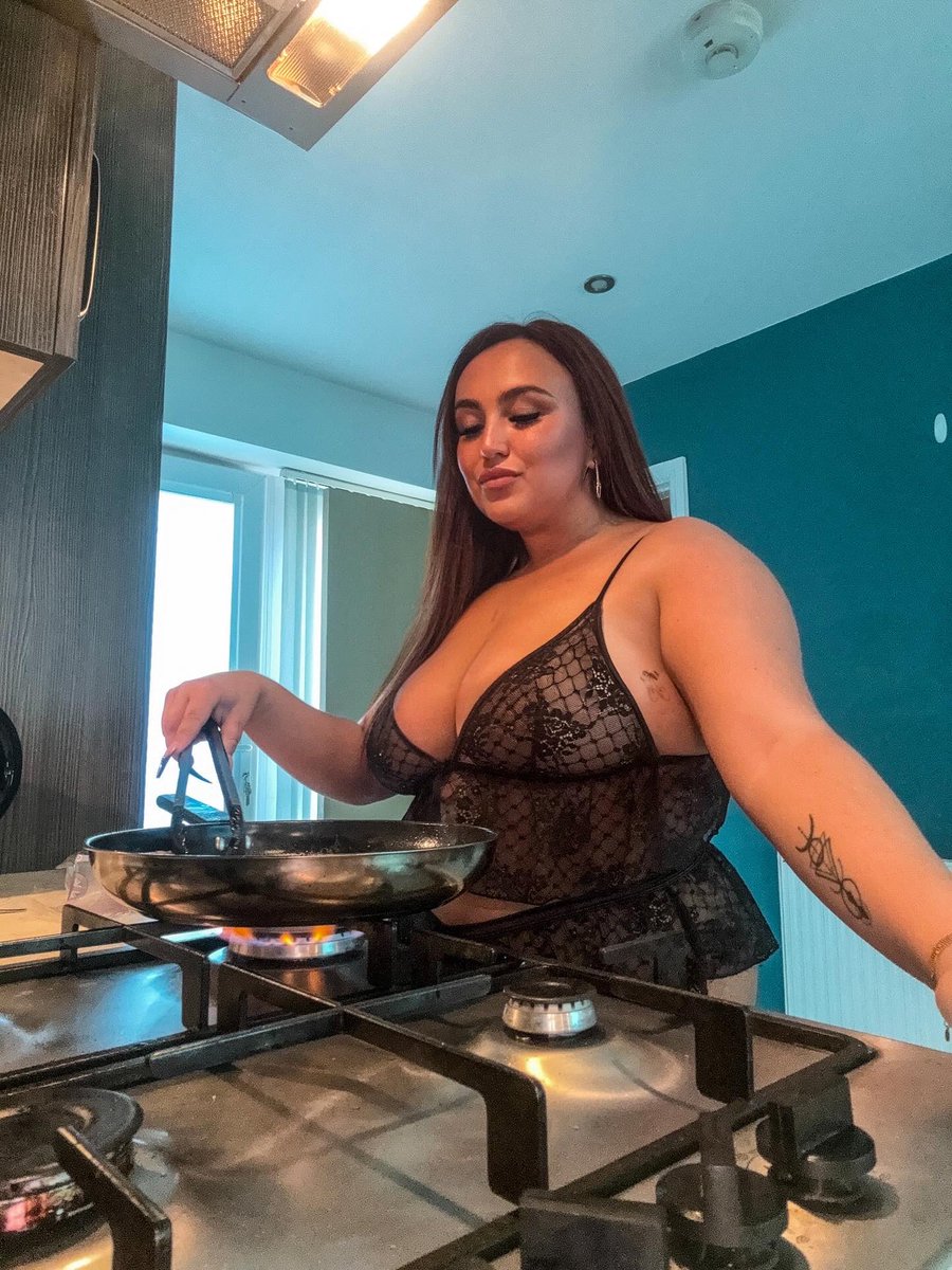 Little Miss Double G tweet media