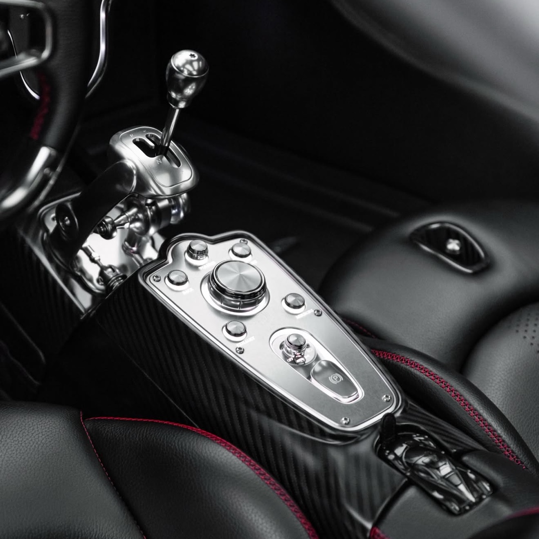 We don’t chase luxury, we build it. Shop our 25% off site-wide sale #SimplyCarbonFiber #SCFlifestyle (📸: @jmesupercars )  SHOP: simplycarbonfiber.com