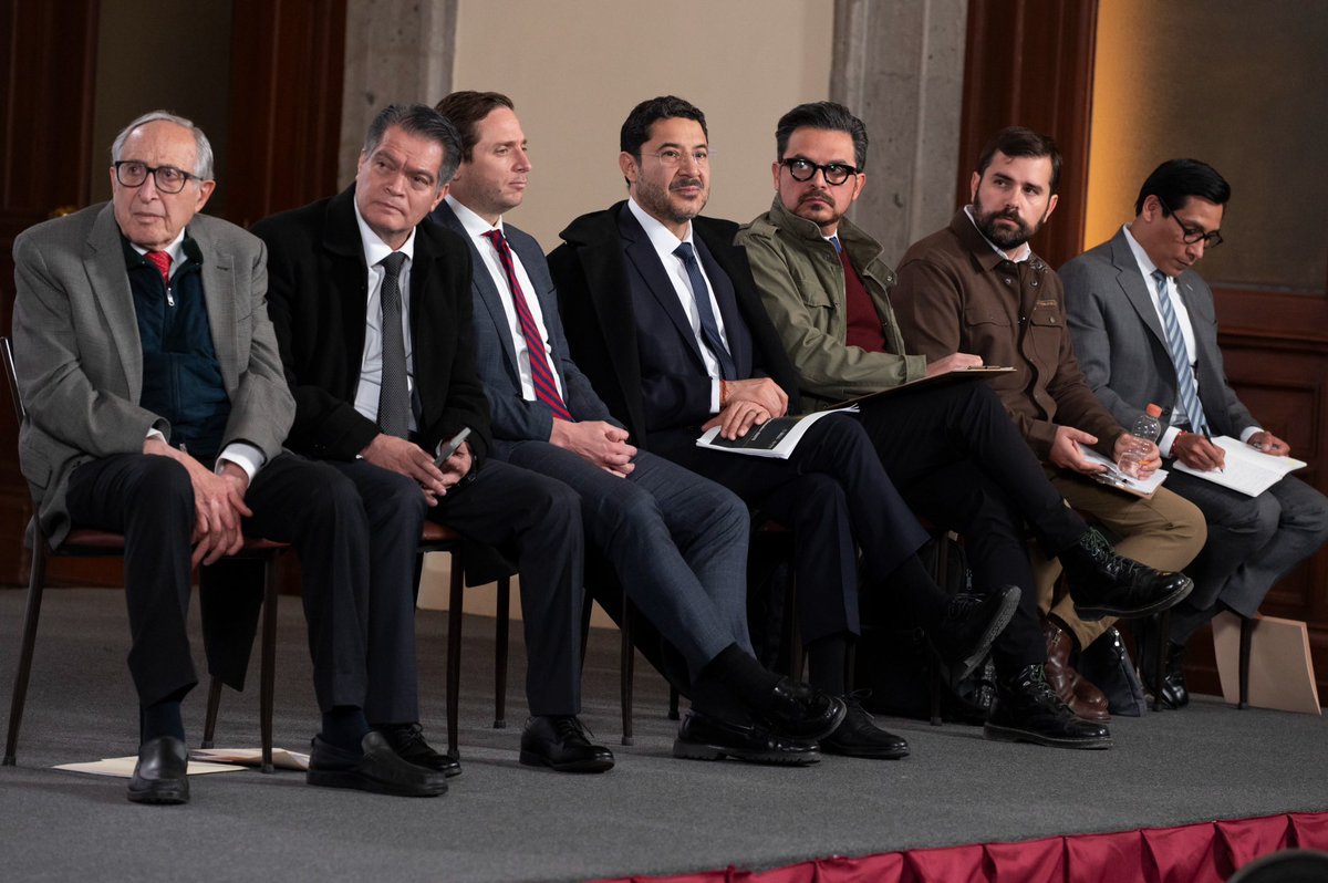 💉 Hoy, en la #MañaneraDelPueblo con la presidenta <a href="/Claudiashein/">Claudia Sheinbaum Pardo</a>, presentamos la Estrategia Nacional de Atención al Sarampión. México cuenta con 28 millones de dosis de vacunas disponibles, adicionales a las 14.3 millones ya aplicadas en 2025 y 2026, para seguir cerrando el paso