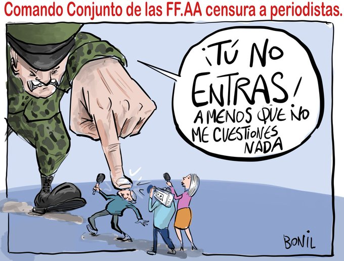 AlbertoAcostaE's tweet photo. HAY QUE FRENAR YA LA DICTADURA EN CIERNES
“La libertad sólo para los que apoyan al gobierno o sólo para los  miembros de un partido, por numerosos que sean, no es libertad. La  libertad siempre es libertad para los que piensan de manera diferente.  De eso depende todo lo instructivo, saludable y purificante de la  libertad política; su efectividad desaparece tan pronto como la libertad  se convierte en privilegio”: ROSA LUXEMBURG

Cualquier restricción a la crítica es el fin del debate  público, es el fin de la participación y, en  definitiva, es el fin de la DEMOCRACIA misma. Por lo tanto no existe  justificativo para quedarse callados o aceptar lo que venga por miedo o  por esperar una recompensa. 
Es nuestra obligación criticar cuando el  ESTADO atropella el mandato popular establecido en la Constitución de  Montecristi, ratificado DOS VECES por el propio pueblo.

INTOLERABLE LA PRETENSIÓN DE LAS FFAA